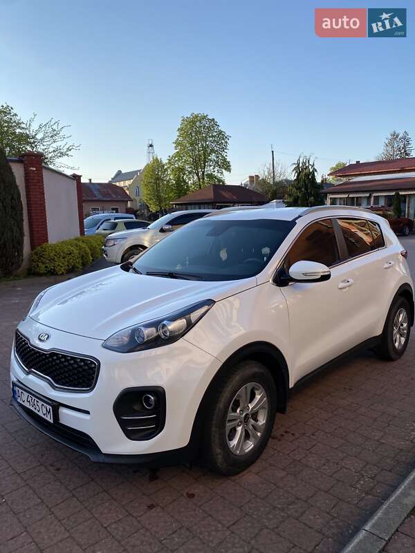 Внедорожник / Кроссовер Kia Sportage 2016 в Стрые