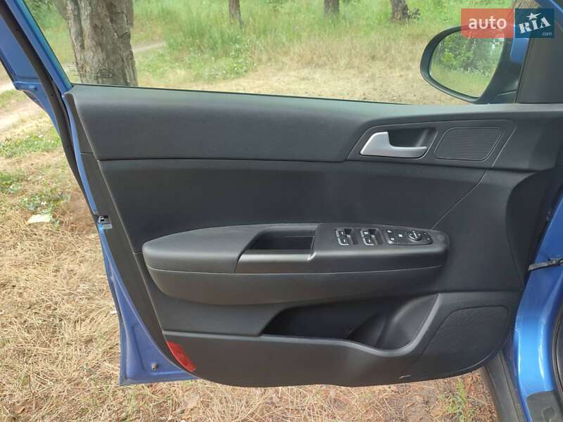 Внедорожник / Кроссовер Kia Sportage 2019 в Киеве