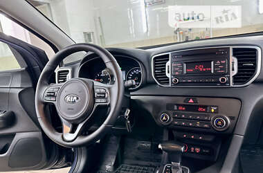 Позашляховик / Кросовер Kia Sportage 2018 в 
