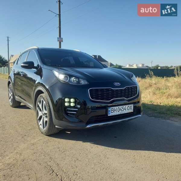 Внедорожник / Кроссовер Kia Sportage 2015 в Вознесенске