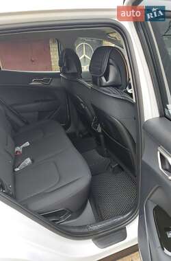 Внедорожник / Кроссовер Kia Sportage 2022 в 