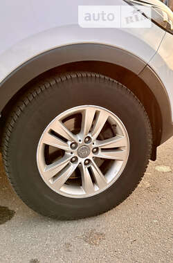 Внедорожник / Кроссовер Kia Sportage 2012 в 