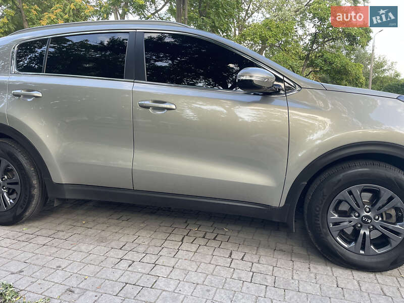 Позашляховик / Кросовер Kia Sportage 2017 в Запоріжжі