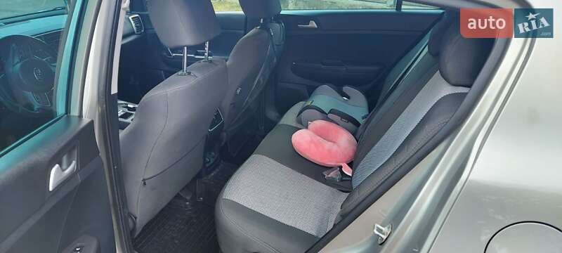 Внедорожник / Кроссовер Kia Sportage 2017 в Костополе