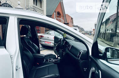 Внедорожник / Кроссовер Kia Sportage 2017 в 