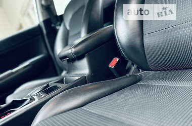 Внедорожник / Кроссовер Kia Sportage 2017 в 