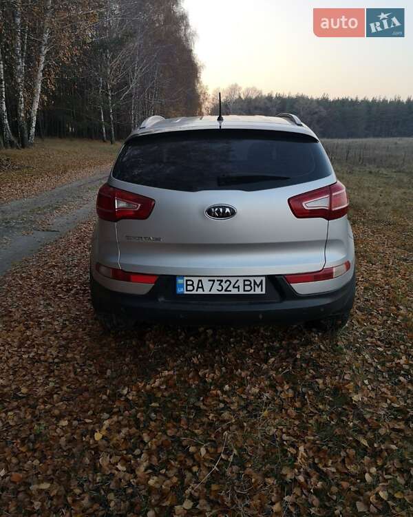 Внедорожник / Кроссовер Kia Sportage 2010 в Кременчуге