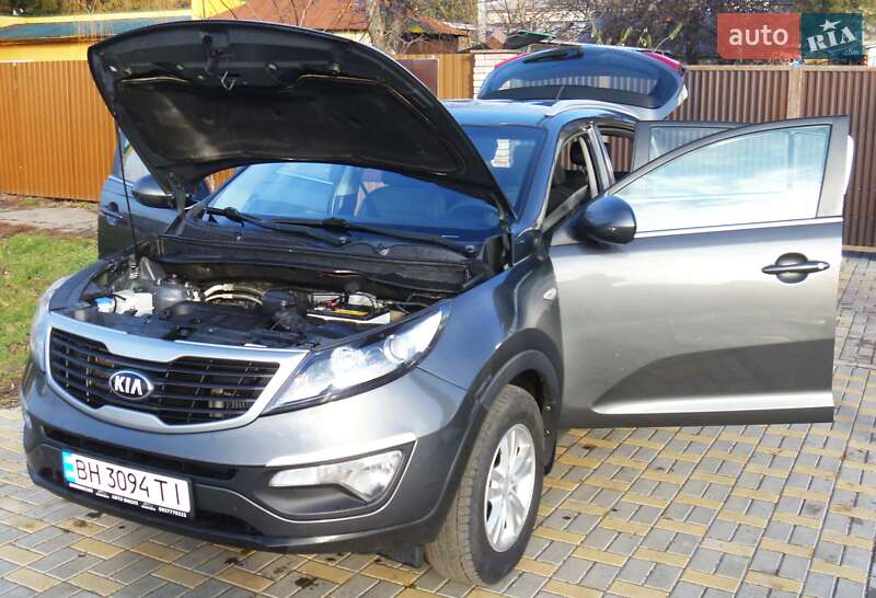 Позашляховик / Кросовер Kia Sportage 2012 в Христинівці