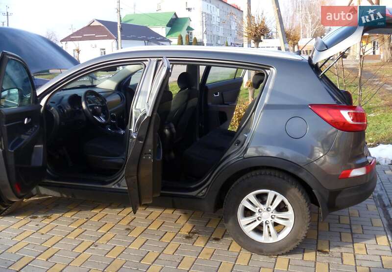 Позашляховик / Кросовер Kia Sportage 2012 в Христинівці