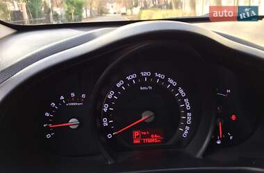 Внедорожник / Кроссовер Kia Sportage 2013 в 