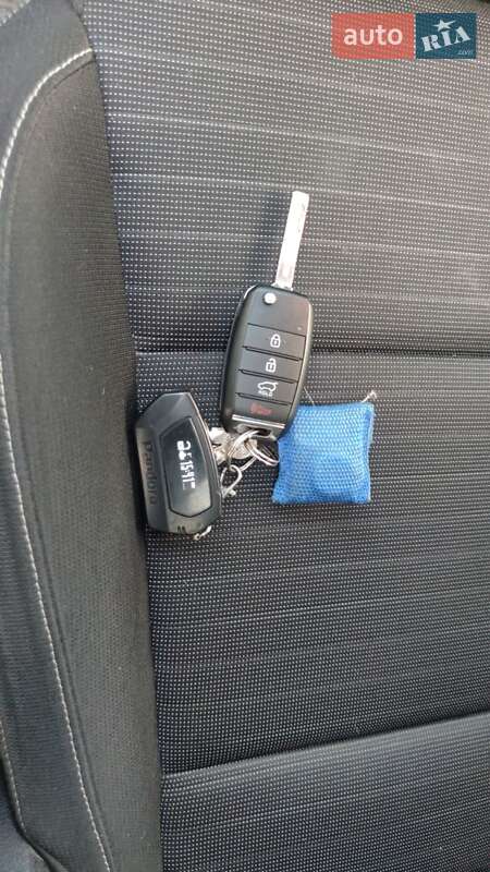 Позашляховик / Кросовер Kia Sportage 2017 в Києві