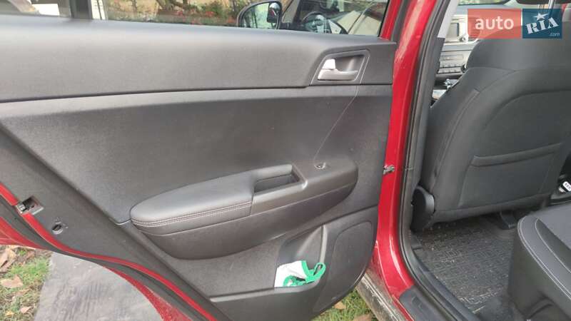 Позашляховик / Кросовер Kia Sportage 2017 в Києві