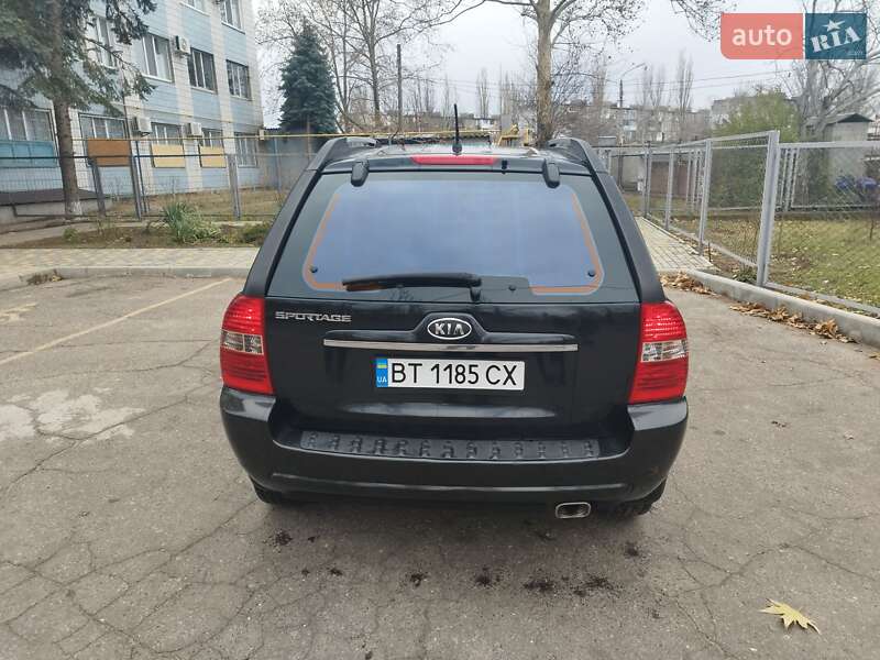 Позашляховик / Кросовер Kia Sportage 2008 в Миколаєві