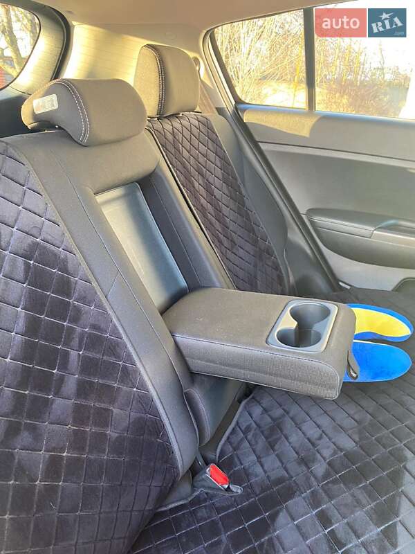 Позашляховик / Кросовер Kia Sportage 2016 в Високопіллі