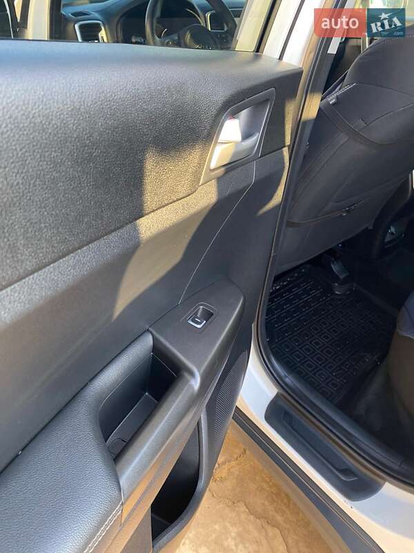 Позашляховик / Кросовер Kia Sportage 2016 в Високопіллі