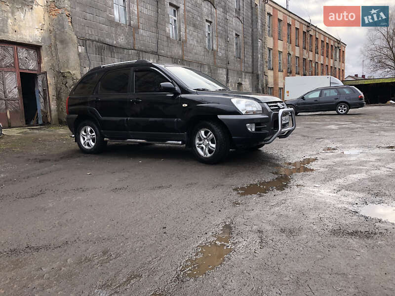 Внедорожник / Кроссовер Kia Sportage 2006 в Корце