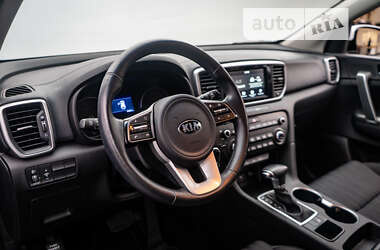 Позашляховик / Кросовер Kia Sportage 2019 в 