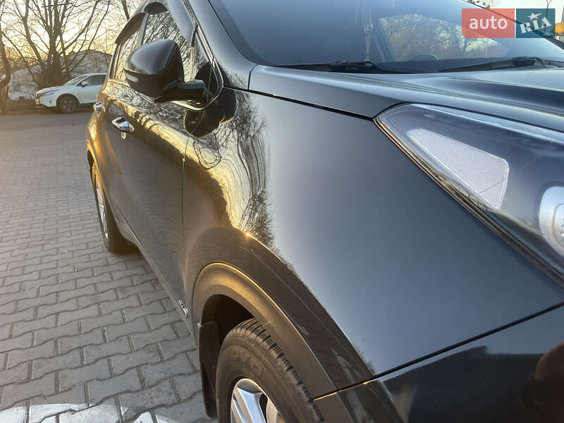 Позашляховик / Кросовер Kia Sportage 2017 в Києві