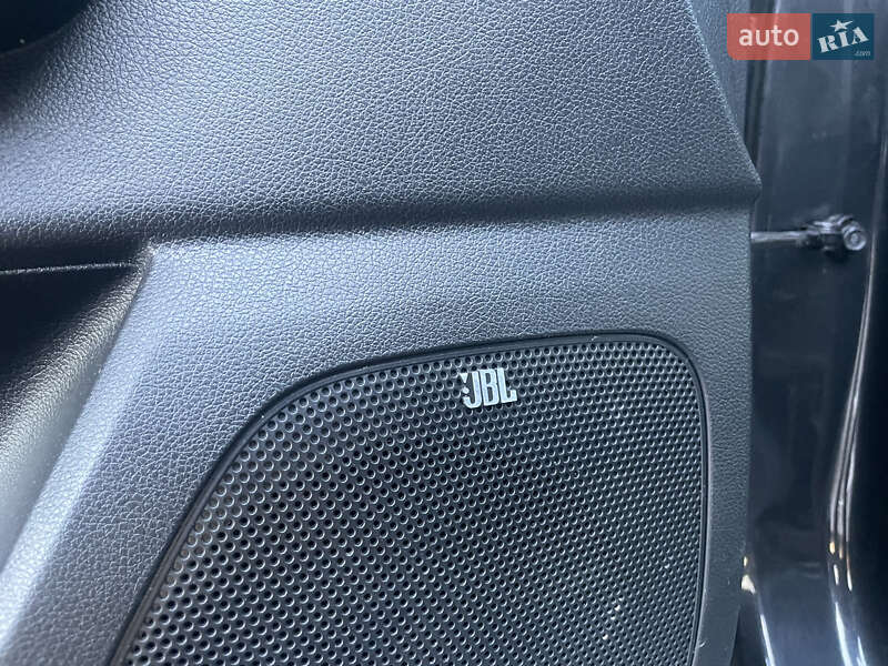 Позашляховик / Кросовер Kia Sportage 2017 в Києві