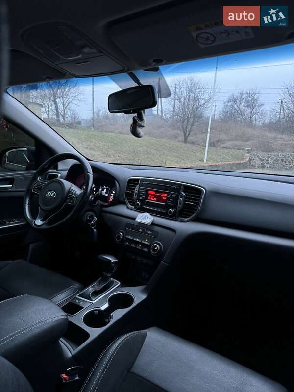 Внедорожник / Кроссовер Kia Sportage 2016 в Киеве