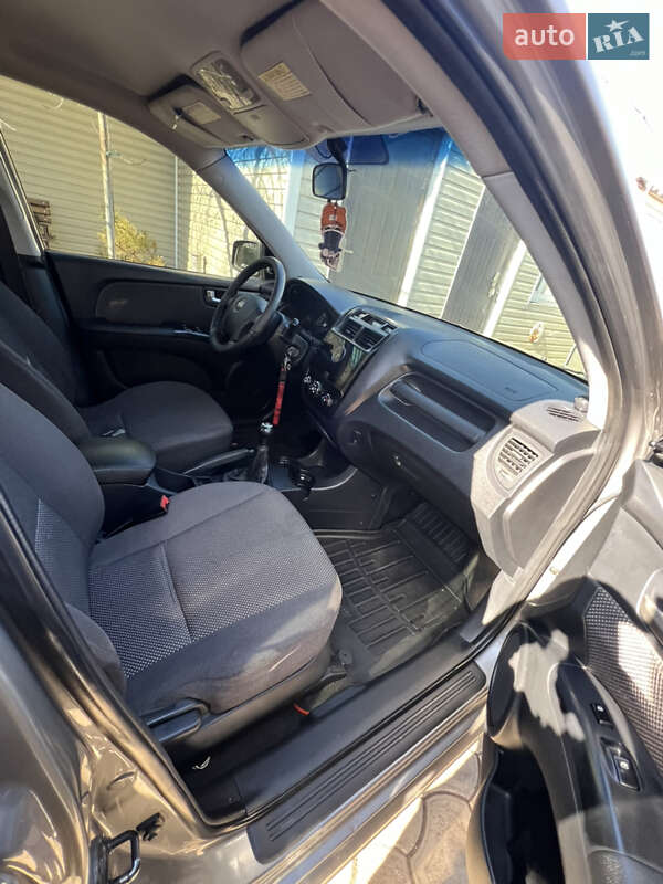 Внедорожник / Кроссовер Kia Sportage 2005 в Сумах фото 6 Внедорожник / Кроссовер Kia Sportage 2005 в Сумах