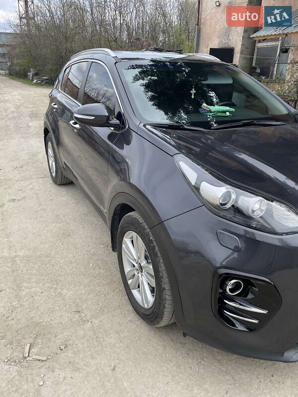 Внедорожник / Кроссовер Kia Sportage 2017 в Ужгороде