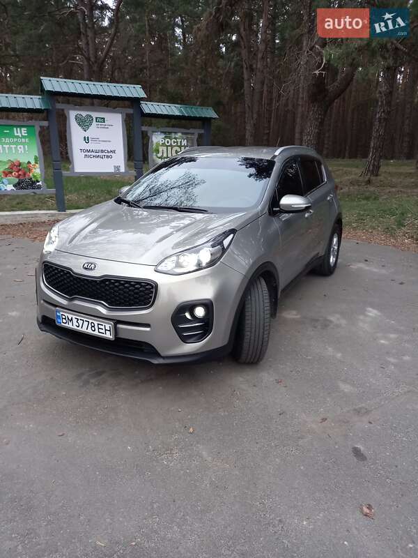 Позашляховик / Кросовер Kia Sportage 2017 в Ромнах