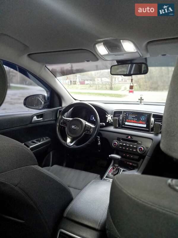 Позашляховик / Кросовер Kia Sportage 2017 в Ромнах