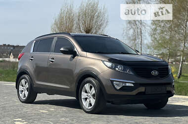 Внедорожник / Кроссовер Kia Sportage 2011 в Ровно