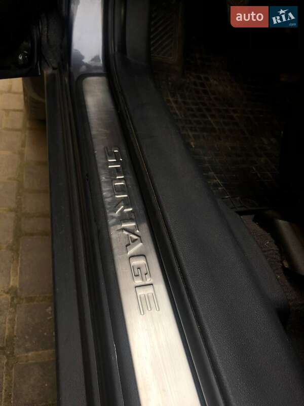 Внедорожник / Кроссовер Kia Sportage 2009 в Старом Самборе