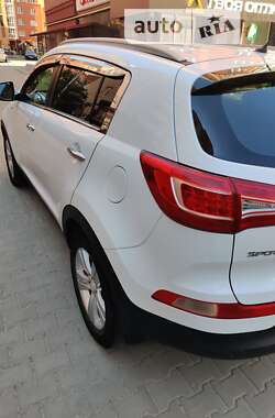 Внедорожник / Кроссовер Kia Sportage 2011 в Тернополе