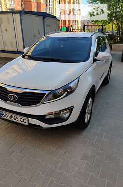 Позашляховик / Кросовер Kia Sportage 2011 в Тернополі