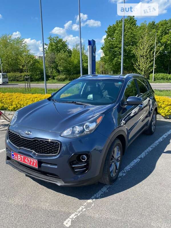 Позашляховик / Кросовер Kia Sportage 2016 в Львові