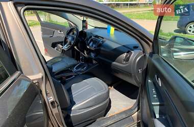 Внедорожник / Кроссовер Kia Sportage 2013 в 