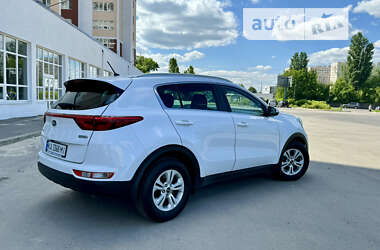 Внедорожник / Кроссовер Kia Sportage 2017 в Киеве