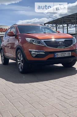 Внедорожник / Кроссовер Kia Sportage 2011 в Полтаве