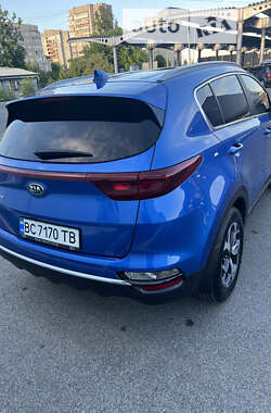 Позашляховик / Кросовер Kia Sportage 2021 в 