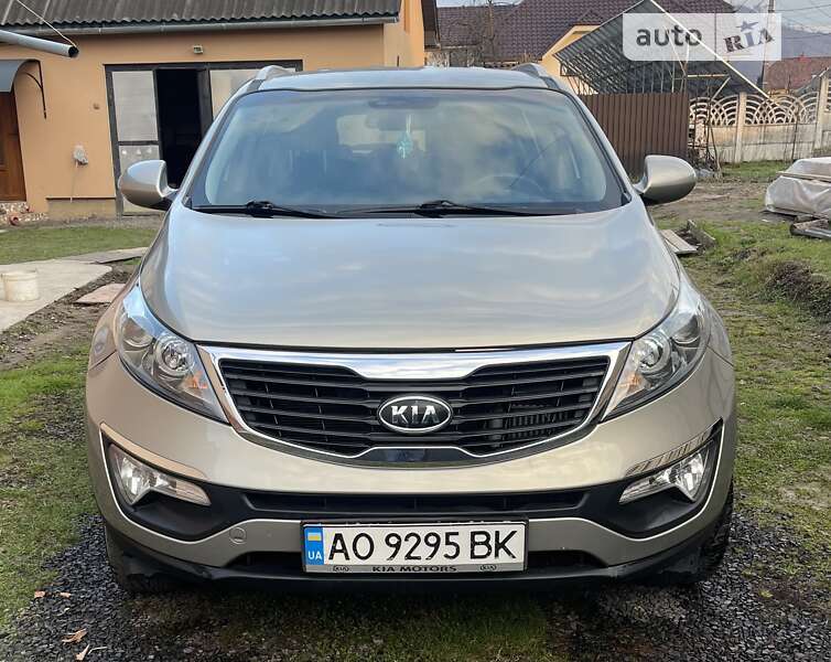 Позашляховик / Кросовер Kia Sportage 2015 в Мукачевому