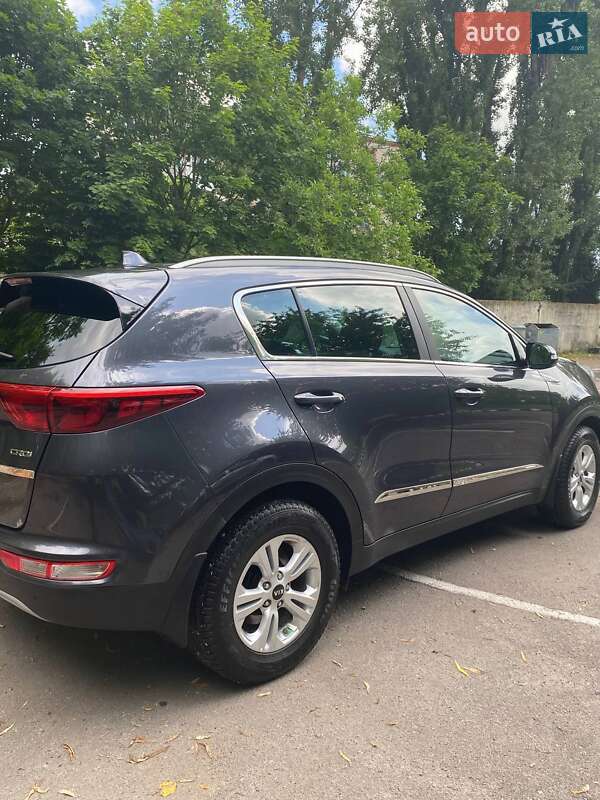 Внедорожник / Кроссовер Kia Sportage 2016 в Казатине