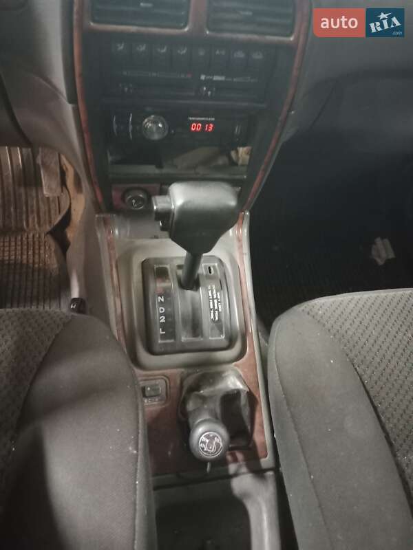 Позашляховик / Кросовер Kia Sportage 1997 в Києві