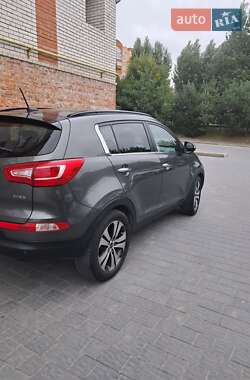 Позашляховик / Кросовер Kia Sportage 2011 в 