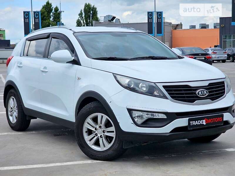 Внедорожник / Кроссовер Kia Sportage 2012 в Киеве