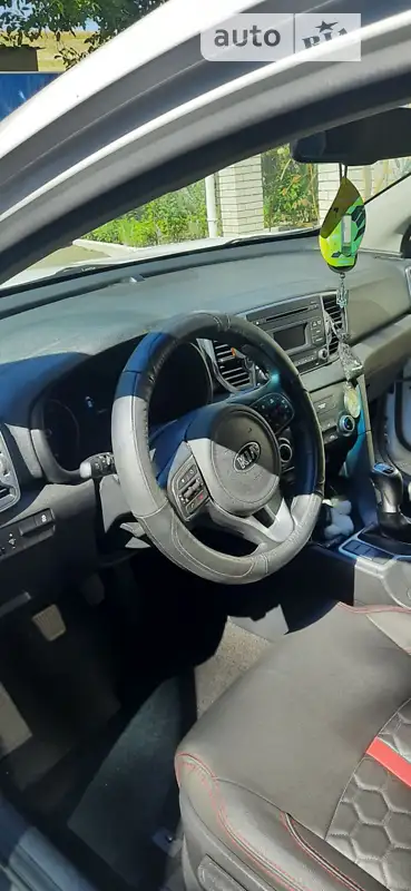 Kia Sportage 2016 VIN U5YPG815AGL159835 фото оголошення 2 з 49