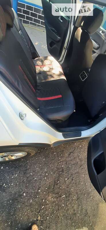 Позашляховик / Кросовер Kia Sportage 2016 в Мурованих Курилівцях
