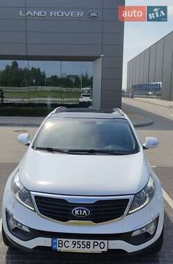 Внедорожник / Кроссовер Kia Sportage 2012 в 