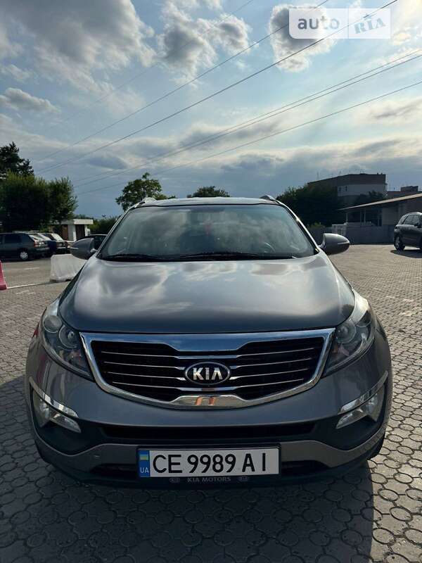 Позашляховик / Кросовер Kia Sportage 2015 в Чернівцях