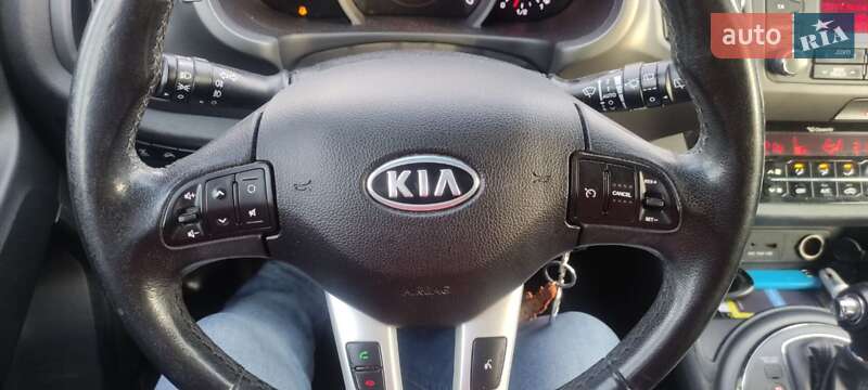 Внедорожник / Кроссовер Kia Sportage 2012 в Киеве