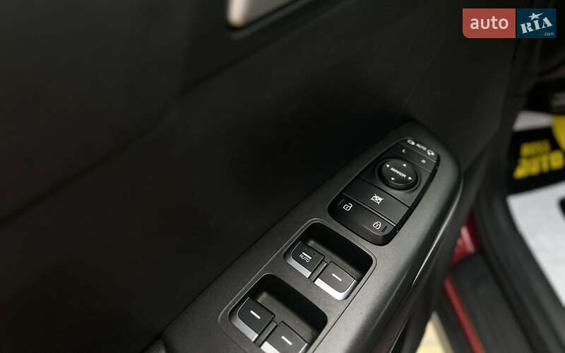 Внедорожник / Кроссовер Kia Sportage 2016 в Мукачево