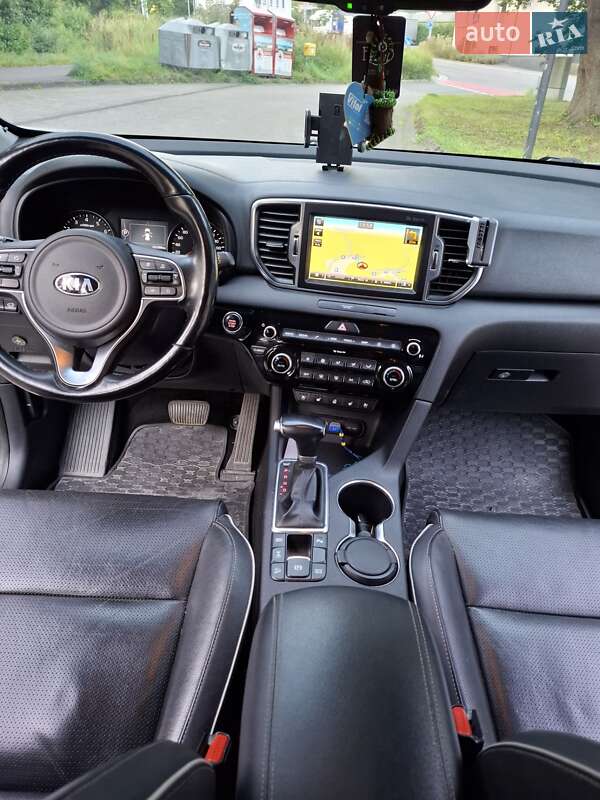 Внедорожник / Кроссовер Kia Sportage 2016 в Сумах