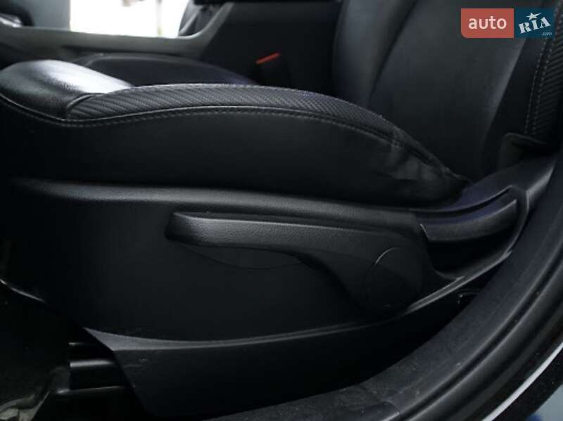Позашляховик / Кросовер Kia Sportage 2013 в Дрогобичі